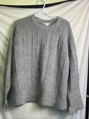 H&M Gray Cable-Knit Crewneck Sweater